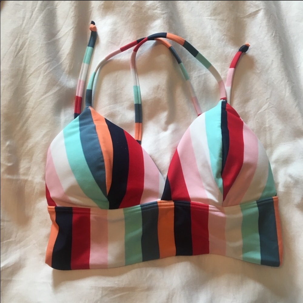 2/$25 🤩🔅Re-Posh Hollister Striped Bikini Top🔅